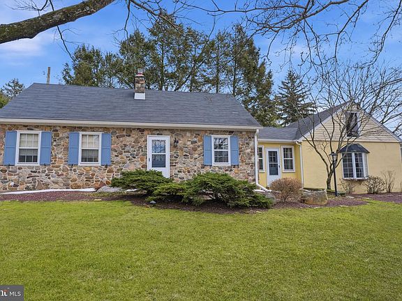 2nd image of 222 Green Valley Rd