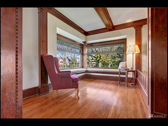 2nd image of 404 Avenue D