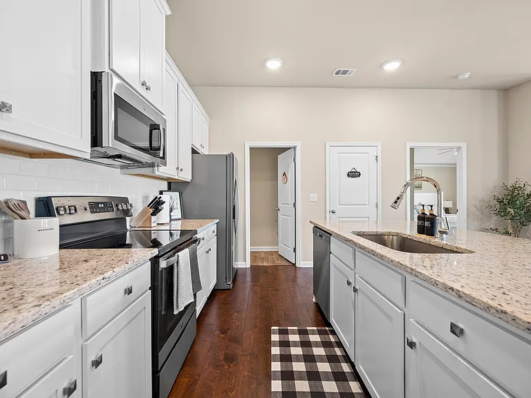2496 Sunny Hill Rd — Photo 1