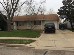 410 Kingston Dr, Romeoville, IL 60446