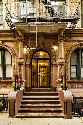 Rented by Compass | media 45