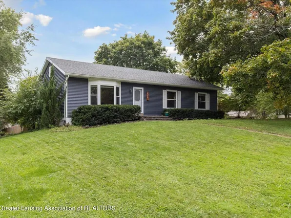 1319 Larkwood Dr, Dewitt, MI 48820