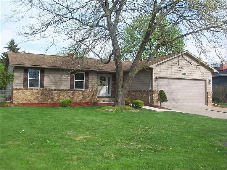 1st image of 9373 Elaine Dr
