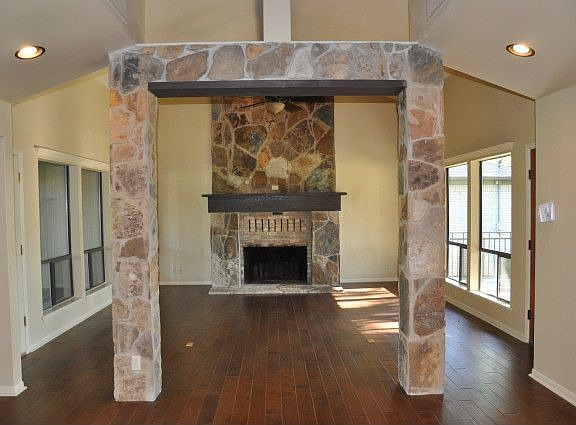 5th image of 123 Williamsburg Ln