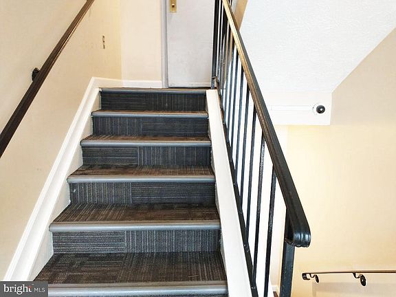 3rd image of 4420 Groombridge Way APT M