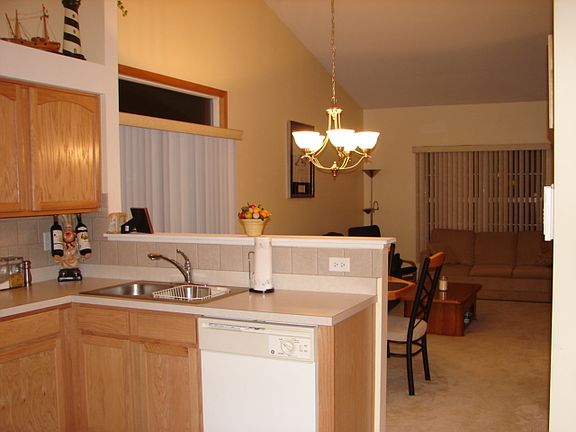 4th image of 2825 Oakmont Dr