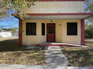 1150 SW Washburn Ave, Topeka, KS 66604