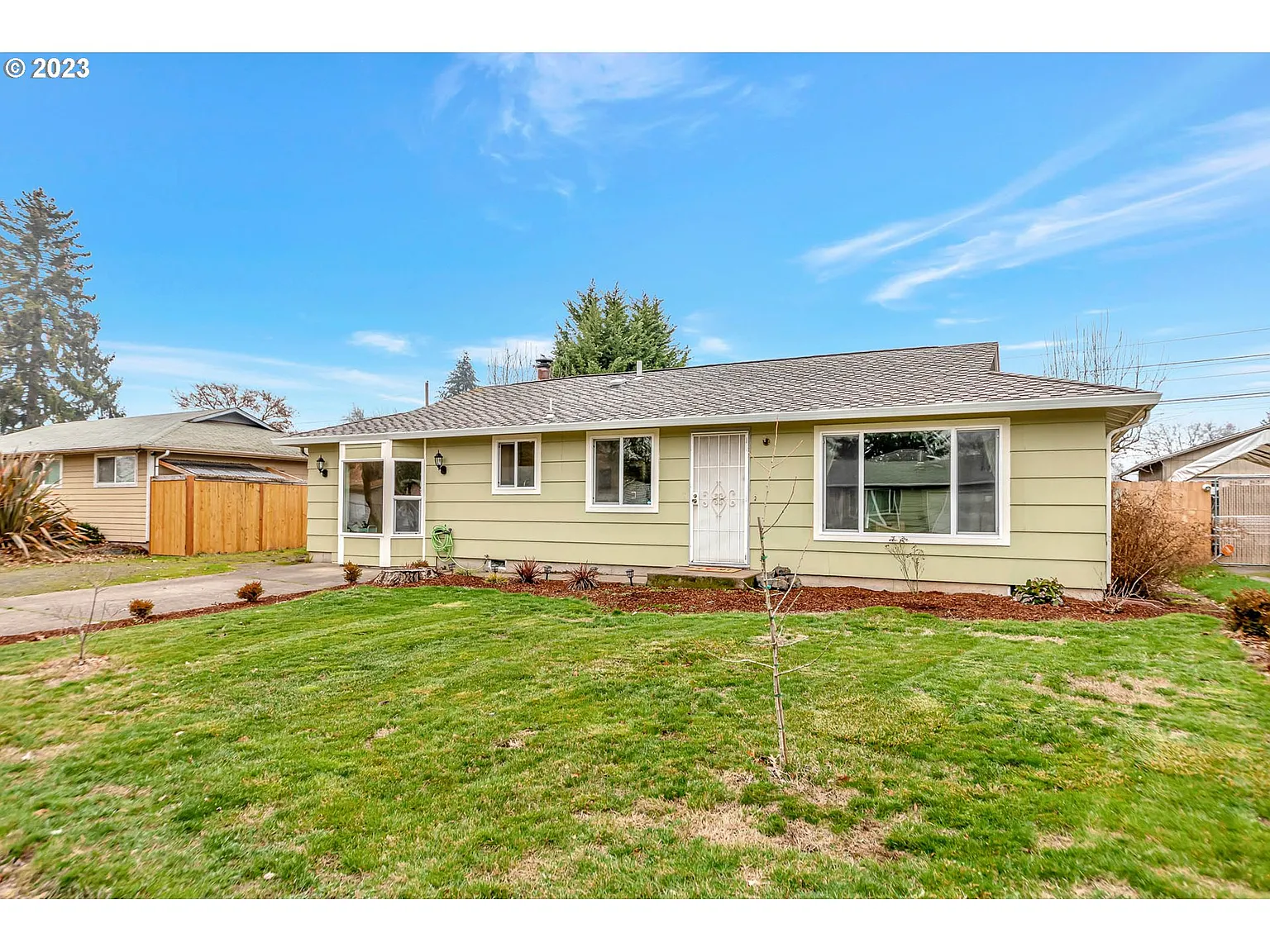 855 Skipper Ave photo 1