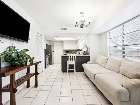 (undisclosed Address), Austin, TX 78744