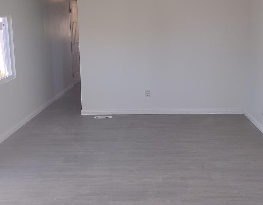2nd image of 63 E 400 N Space 13