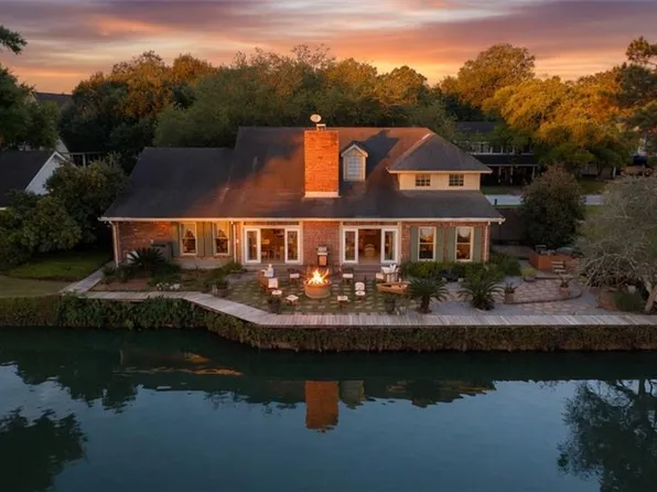 6 Mary Ridge Ct, River Ridge, LA 70123