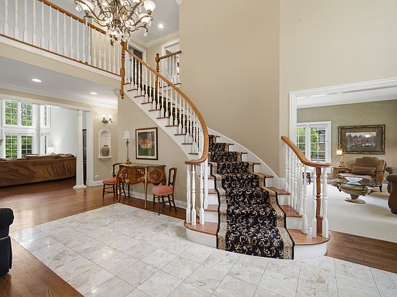 2nd image of 229 Surrey Ln