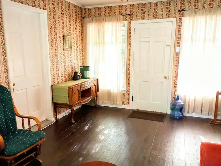 105 Elm St — Photo 41
