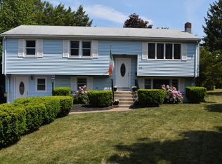 588 North St, Randolph, MA 02368