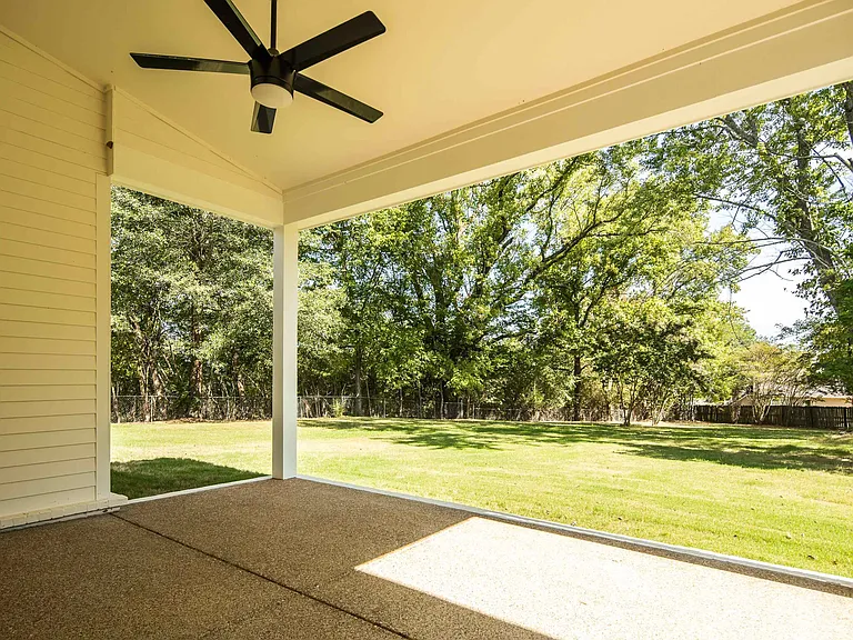 641 Fletcher Rd — Photo 35
