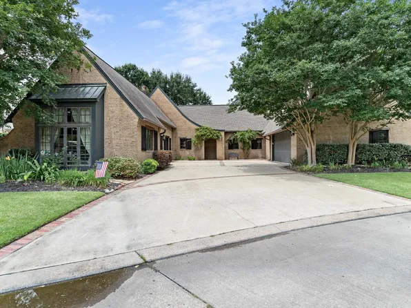 19 Waterford Dr, Orange, TX 77630