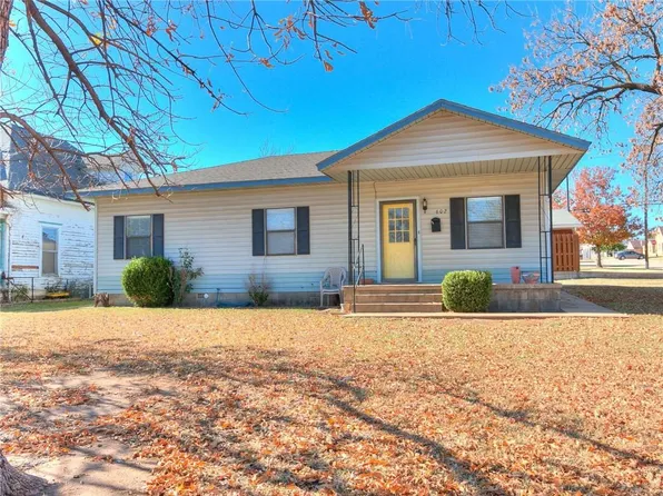 602 S 6th St, Kingfisher, OK 73750