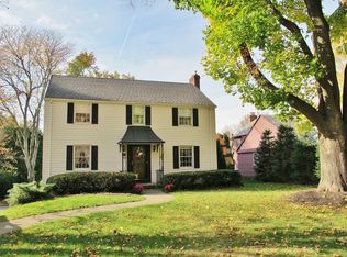 45 Shelwood Dr, Rochester, NY 14618