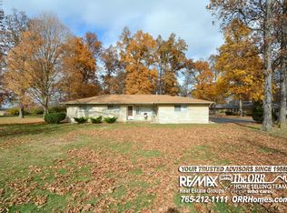 9800 W River Valley Rd, Yorktown, IN 47396