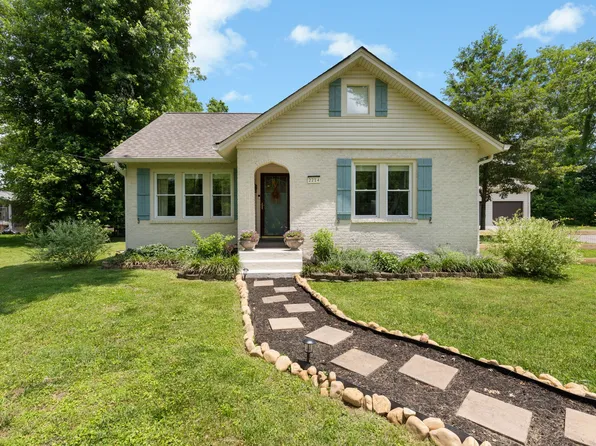 2214 Highway 25, Cottontown, TN 37048