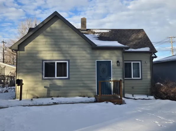 1035 N 7th St, Spearfish, SD 57783