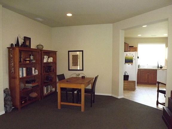 5th image of 4878 Bend Dr NE