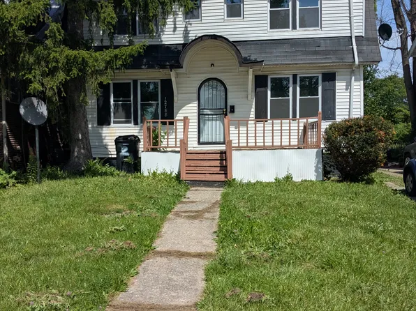 12788 Strathmoor St, Detroit, MI 48227