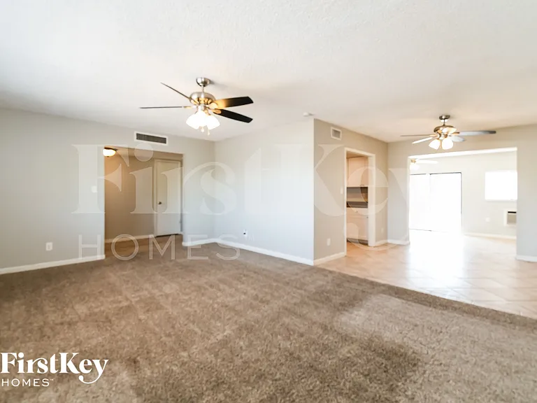 3238 S Evergreen Rd — Photo 3