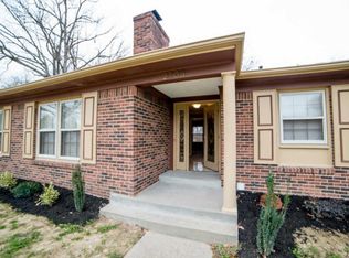 2708 Windsor Forest Dr, Louisville, KY