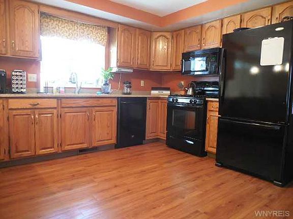 2nd image of 2991 Hillbrook Dr