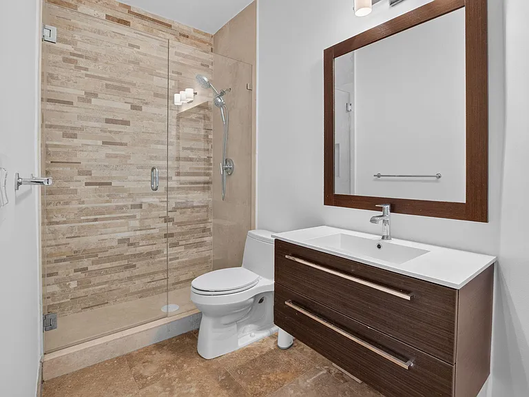 9511 Savona Winds Dr — Photo 32