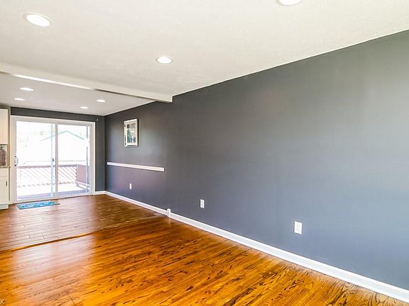 3rd image of 17806 Susan Ave