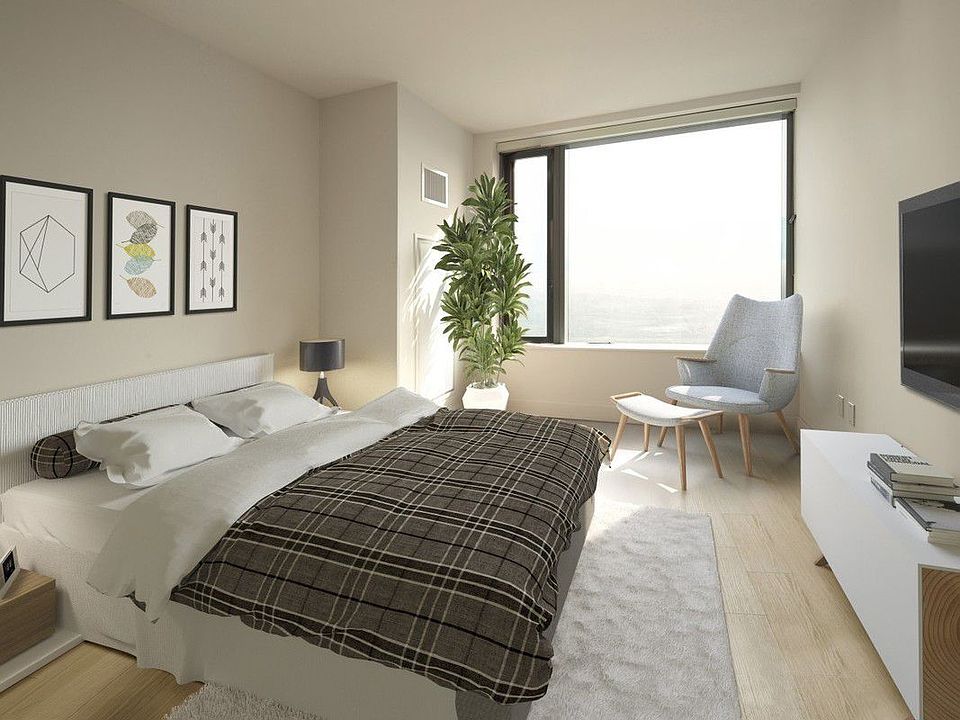 1st image of 10 City Pt APT 21K