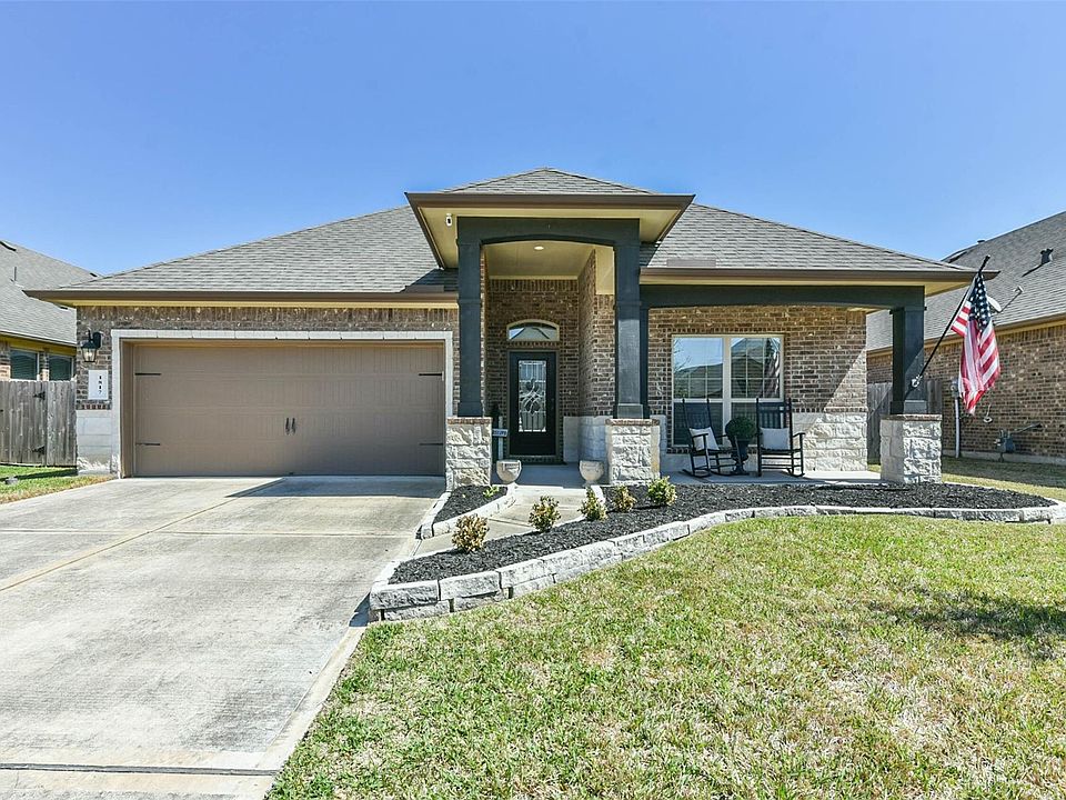 1st image of 1817 Long Oak Dr