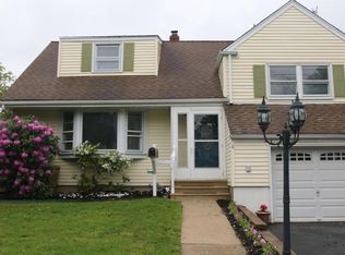6 Miry Brook Rd, Hamilton, NJ 08690