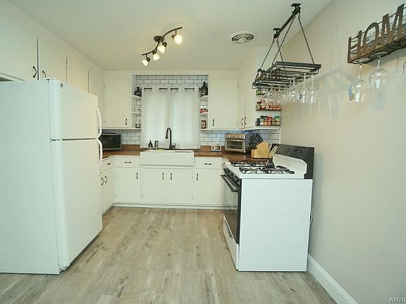 2nd image of 339 Stanley St