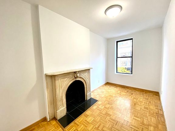 4th image of 1087 2nd Ave #4