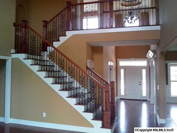 4th image of 239 Nettles Dr