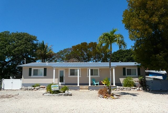 1st image of 183 N Coconut Palm Blvd