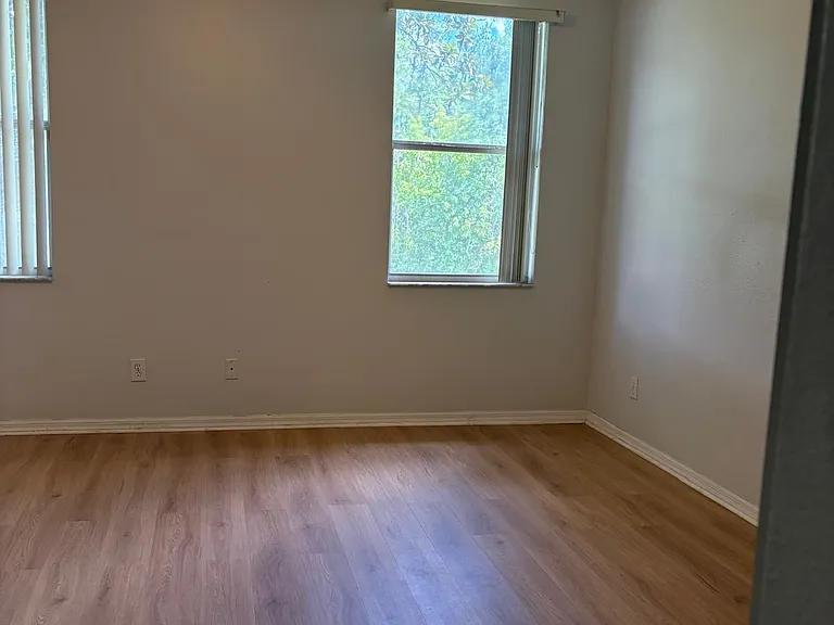 696 Carrigan Woods Trl — Photo 9