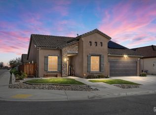 9402 Woodbrook Dr, Shafter, CA