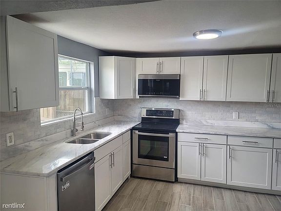 4th image of 12706 Holyoke Ave