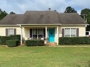 423 Hampton Green Dr, Lagrange, GA 30240