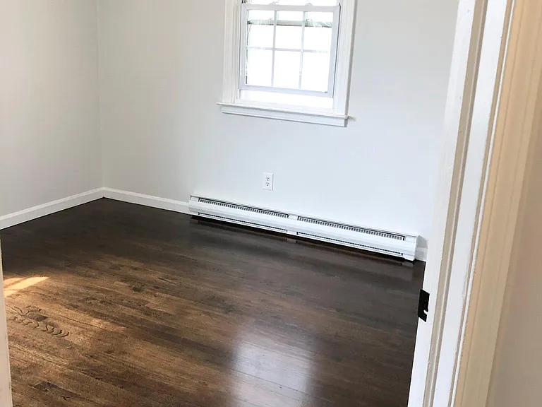 1784 Foxon Rd #1A — Photo 10