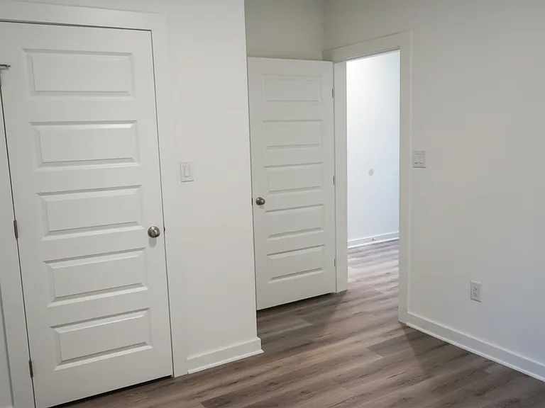 317 Whitestar Ln — Photo 22