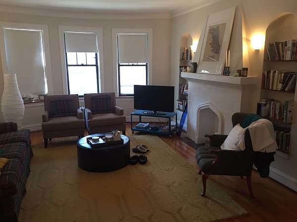 1st image of 4921 N Rockwell St APT 2