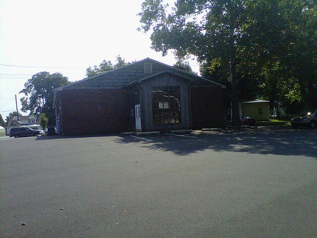 2nd image of 2 Greenfield Rd #B