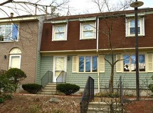 6 Turnbuckle Ln, Merrimack, NH 03054