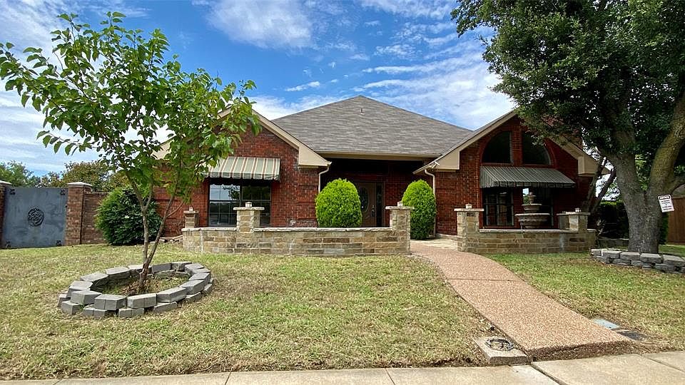1st image of 816 Sylvan Creek Dr