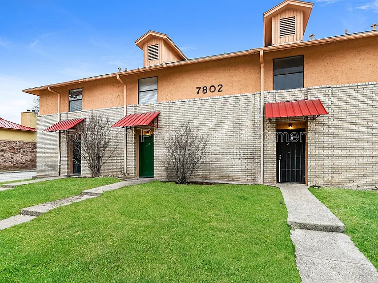 7802 Richard Frank Way #2 — Photo 3